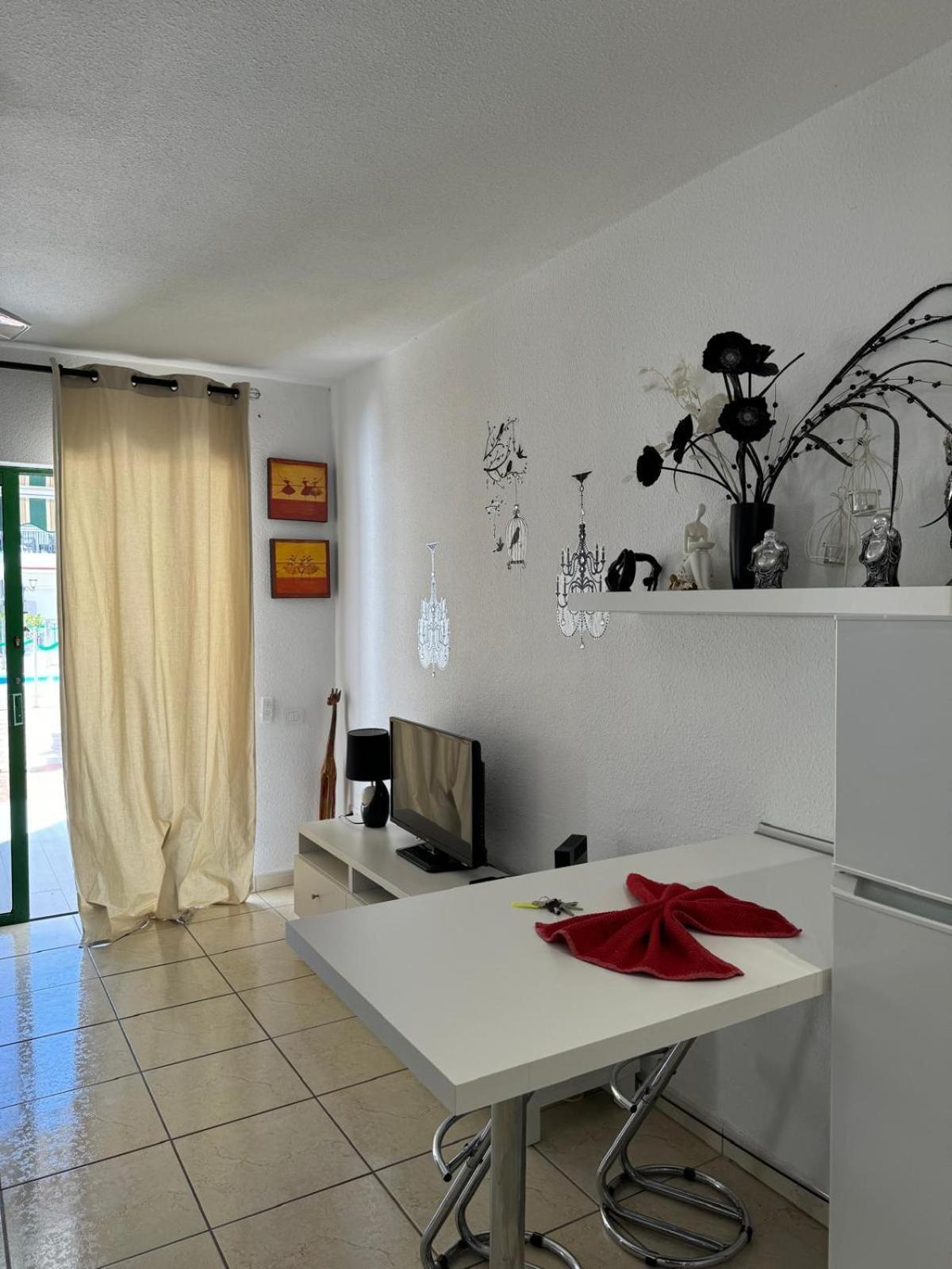 El Sol Chipeque, Los Cristianos Estudio Exterior photo
